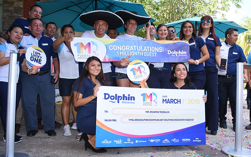 DOLPHIN DISCOVERY PUERTO AVENTURAS RECEIVES ITS ONE MILLION GUEST