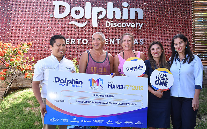 DOLPHIN DISCOVERY PUERTO AVENTURAS RECEIVES ITS ONE MILLION GUEST