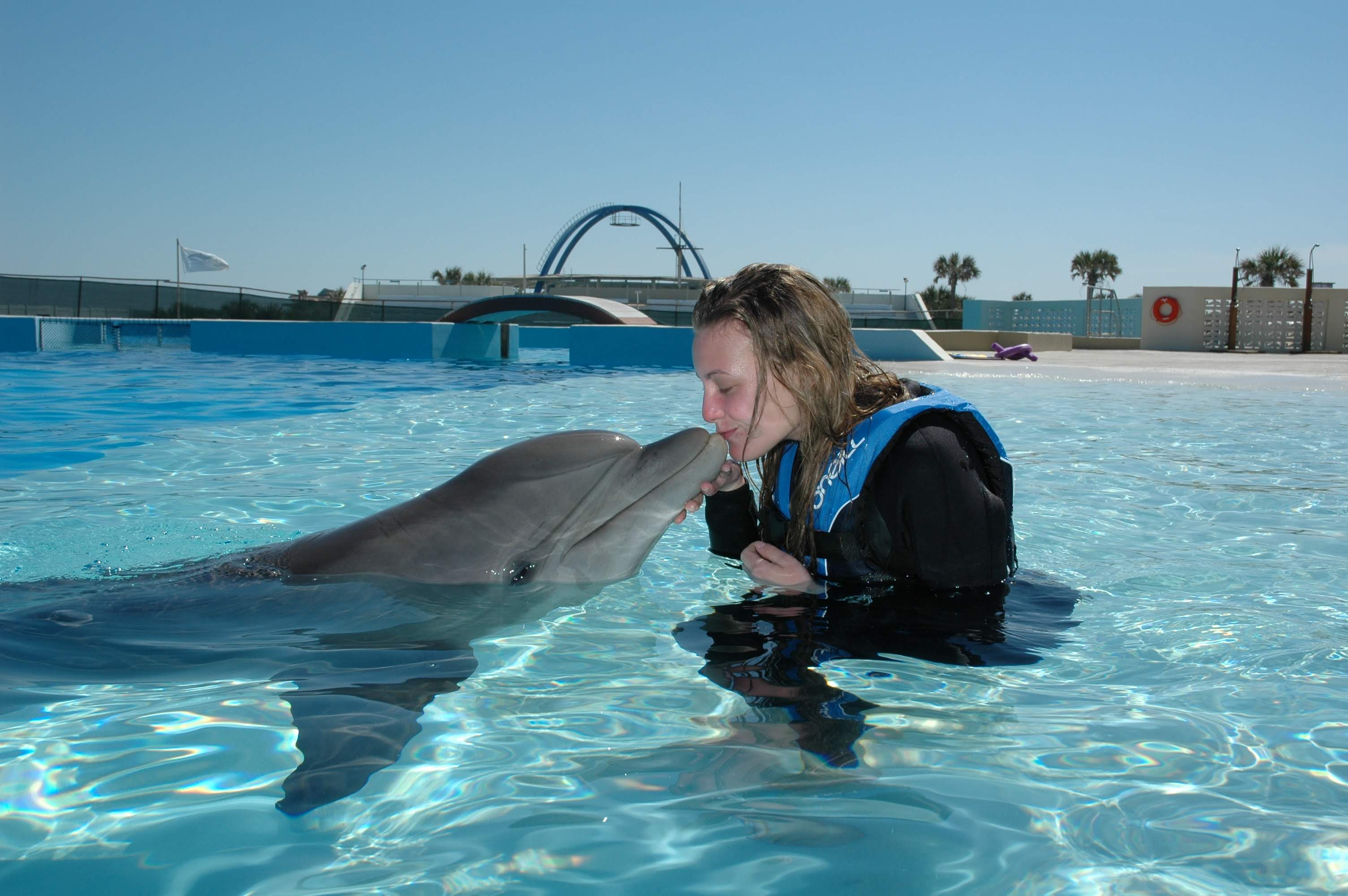 AZA ACCREDITATION COMMISSION GRANTS ACCREDITATION TO MARINELAND